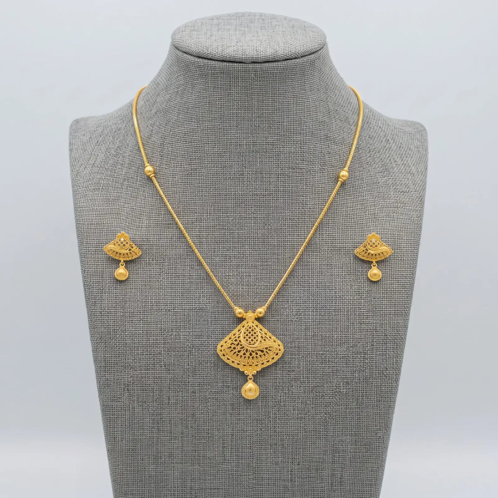 GoldJewellery-720